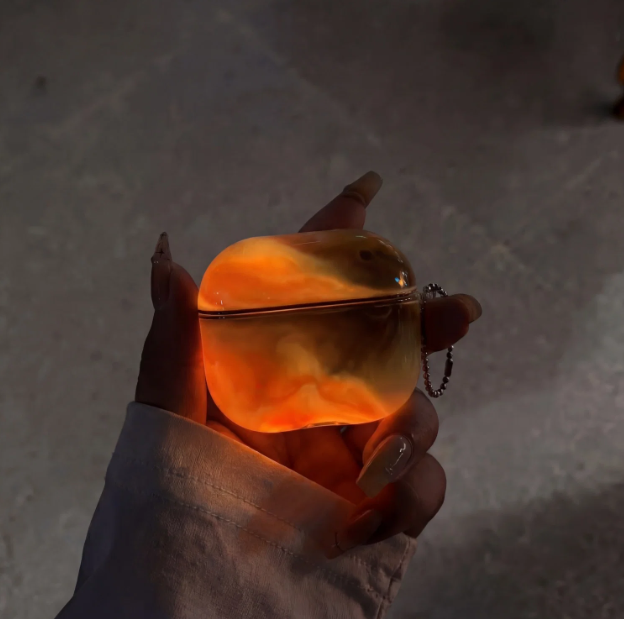 ELYZIUM AURA AIRPODS CASE